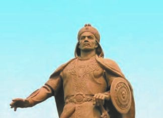 Vatanparvarlik – Ватанпарварлик Urganchdagi Jaloliddin Manguberdi haykali